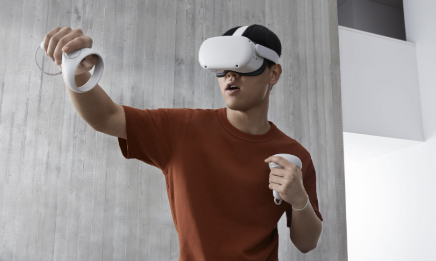 Guy with Virtual Reality on