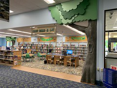 Edgewater Public Library