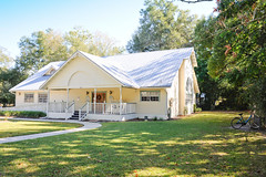 Lake Helen Public Library